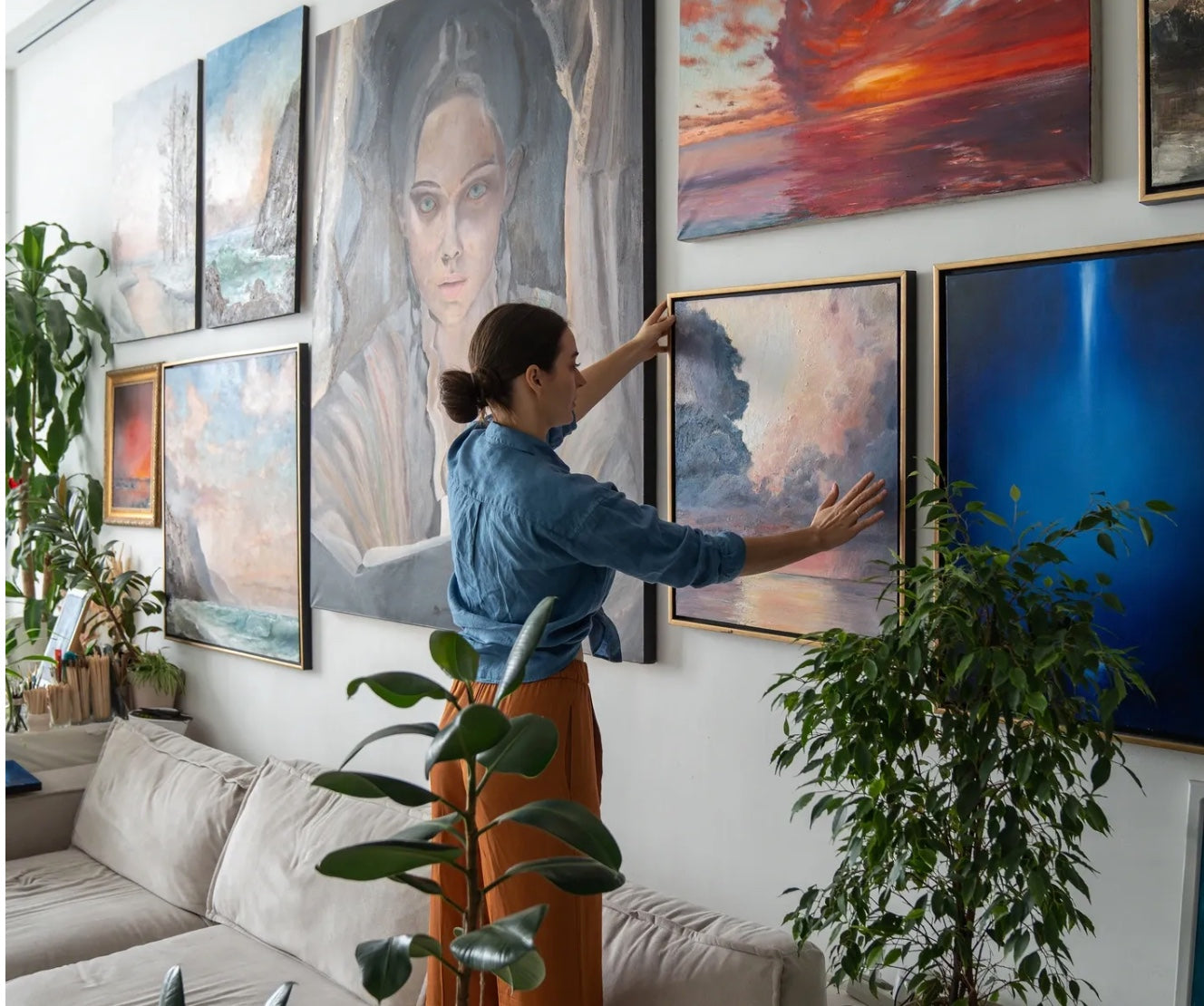 Gallery Wall Ideas: How to Create a Professional Display